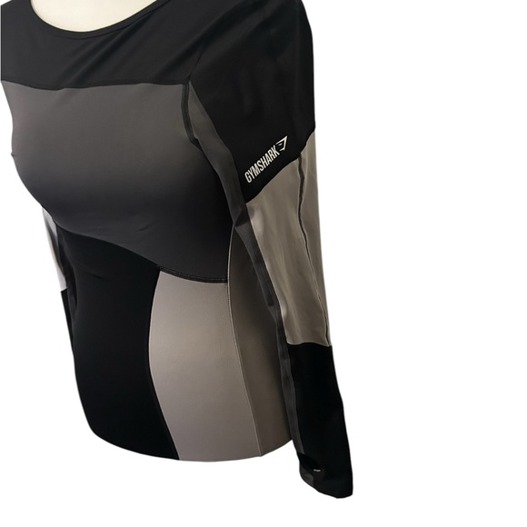 Gymshark black long sleeve - Picture 7 of 10